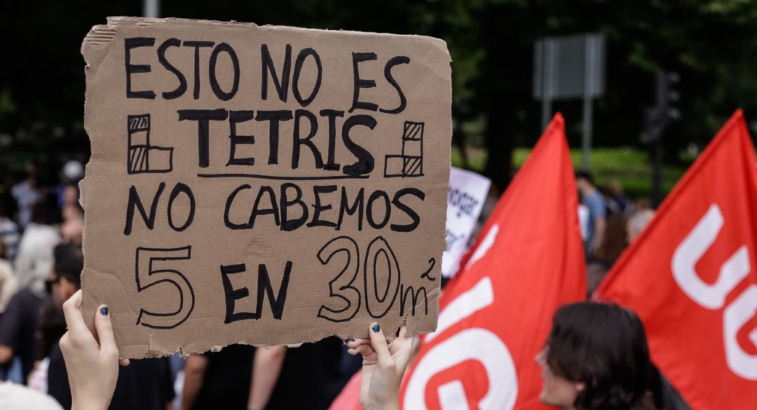 UGT_Comunica's tweet photo. 🔴UGT y CCOO acuerdan la convocatoria de una huelga general este otoño

📢Los sindicatos incorporan el conflicto de rentas en el marco de las grandes movilizaciones por la vivienda. Los salarios no alcanzan a pagar la vivienda y hacer frente a la inflación

🔗 Léelo aquí: https://t.co/nWaXXbyLps