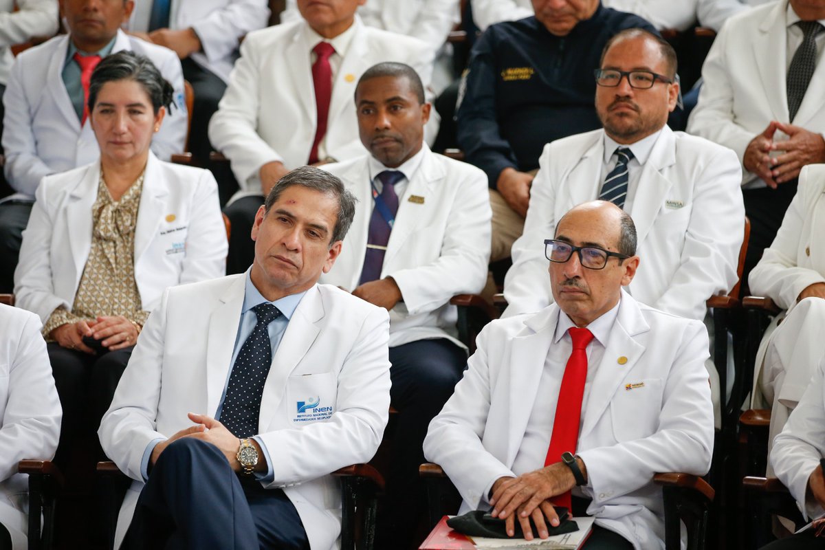 INEN_Peru's tweet photo. #NotaInformativa En representación del INEN, nuestro jefe institucional, Dr. Wilder Calmet Berrocal, participó en la ceremonia central por el 91.° aniversario del @Minsa_Peru y el Día de la Medicina Peruana.
#INEN #DíaDeLaMedicinaPeruana #MINSA #SaludPública #Medicina https://t.co/lQznUOYWI8