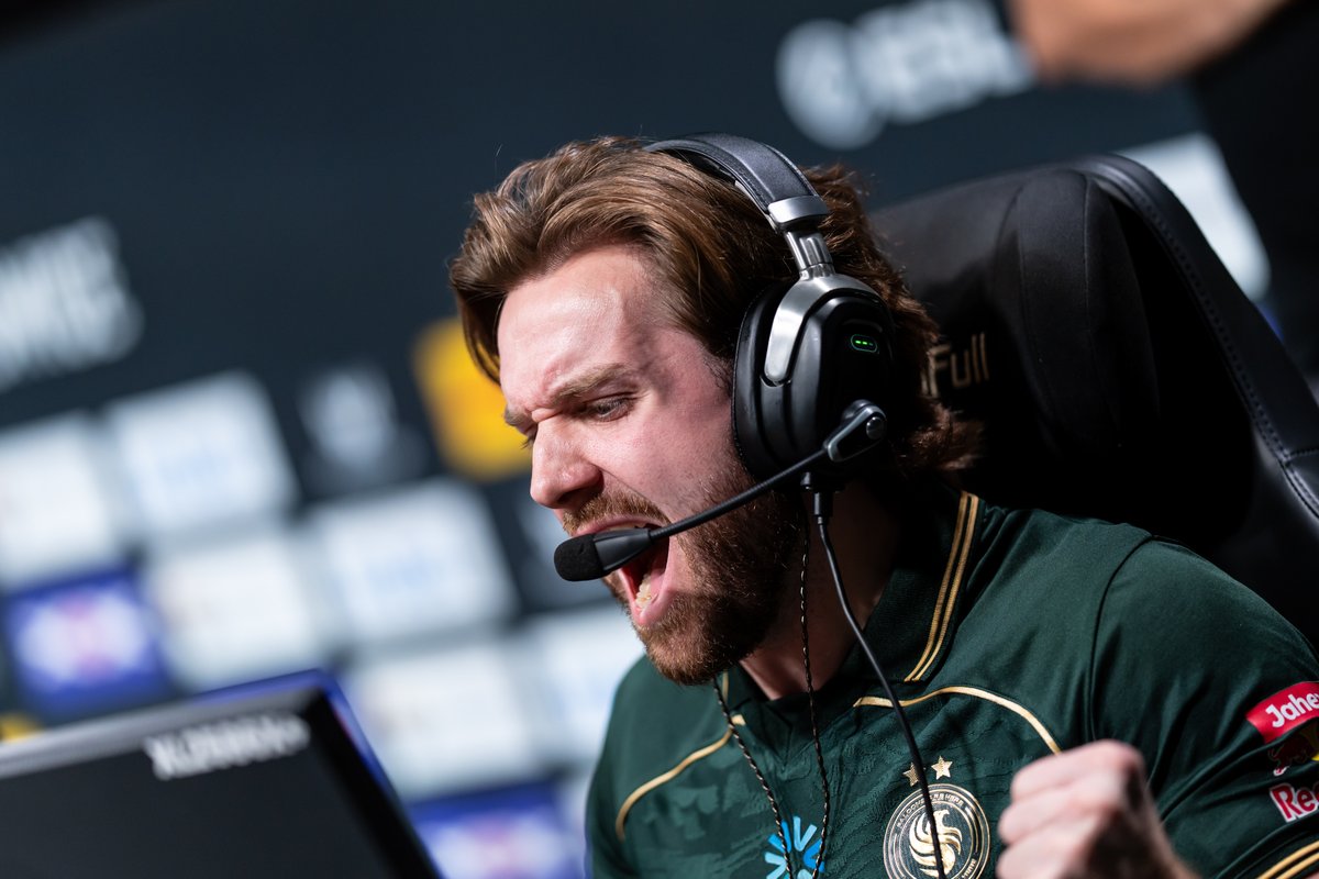 FalconsEsport's tweet photo. WE TAKE ANUBIS (13-9)

THIS IS COUNTER-STRIKE 🦅

#FalconsAreHere - #ESLProLeague https://t.co/cM5JcC0ZNk
