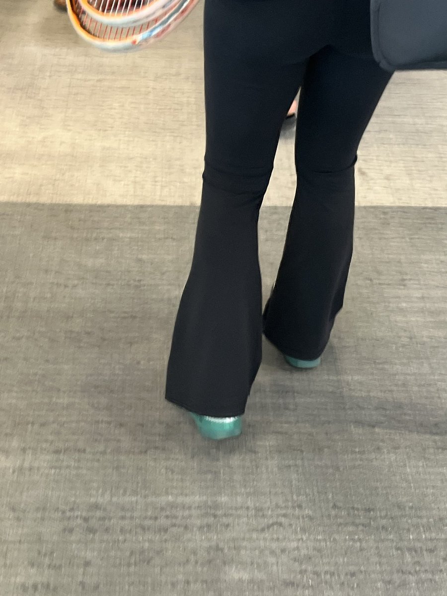 creepshts's tweet photo. Tight butt  #creep #creepshots #butt #ass #candid https://t.co/sv5r6LfHtF