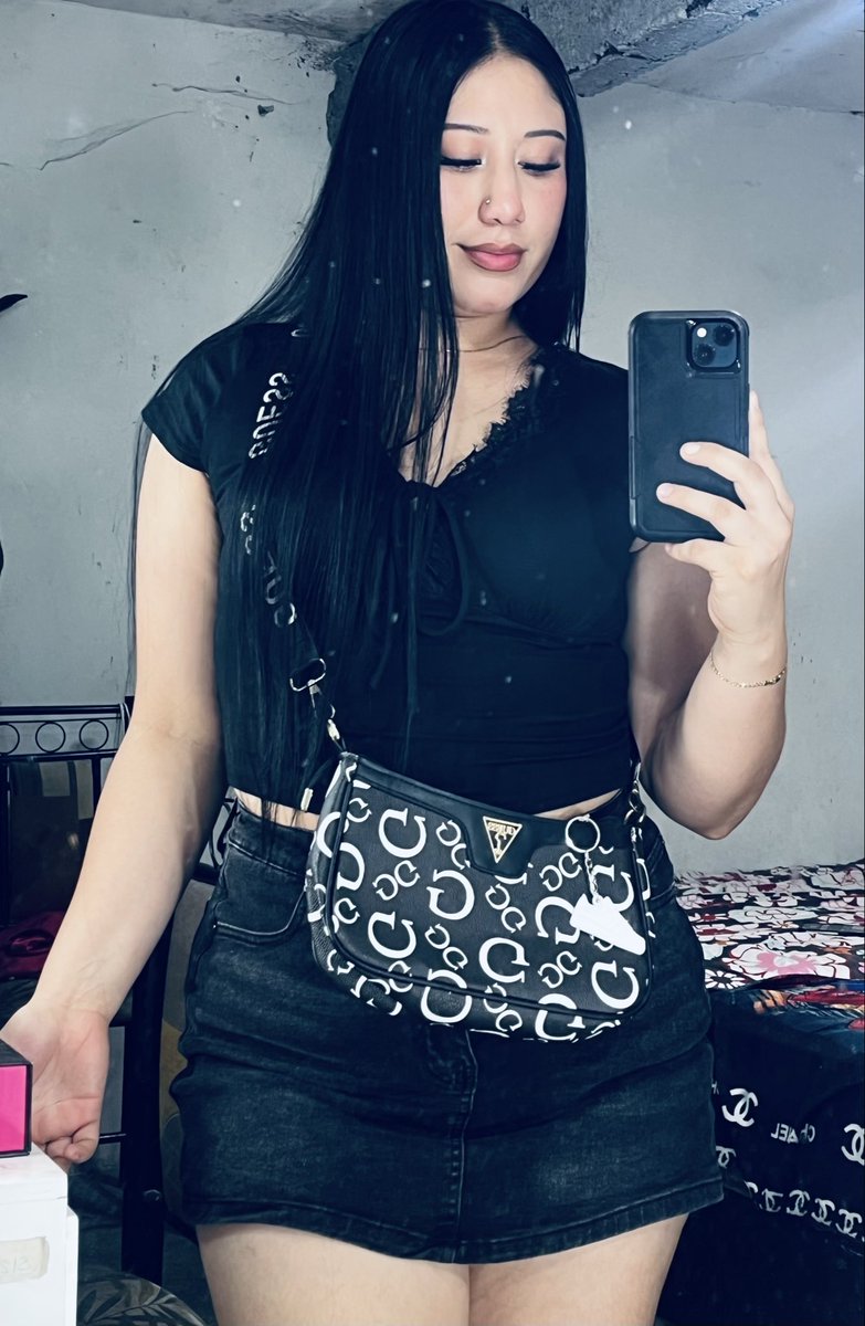 BrisaMendoskxx's tweet photo. https://t.co/5zDwOS7xNu 😈😏 https://t.co/C4aivBGXZ9