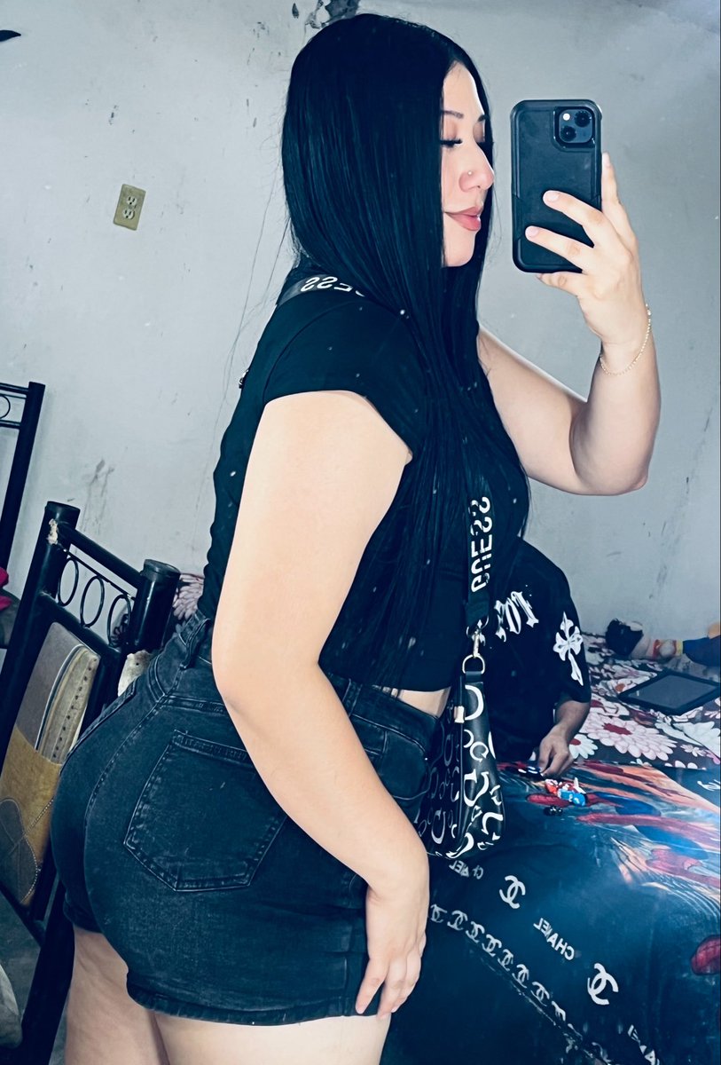 BrisaMendoskxx's tweet photo. https://t.co/5zDwOS7xNu 😈😏 https://t.co/C4aivBGXZ9