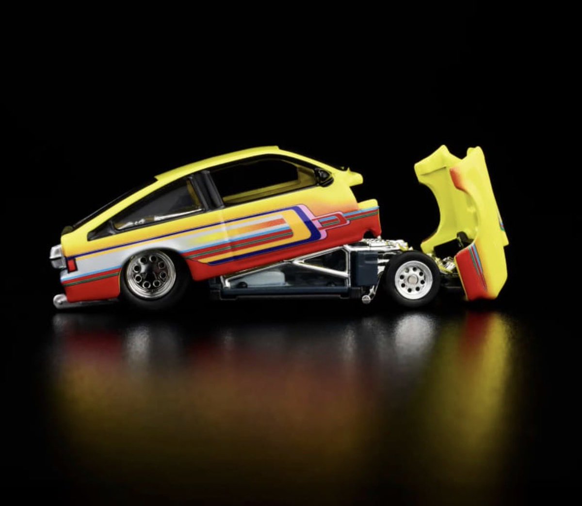 crazedwebguy's tweet photo. 🔥 SH&M HOT WHEELS!
RLC Exclusive 1985 Pontiac J2000 💛
Dual-tilt body, detailed engine & massive rear tires!
💰 $33 | RLC members only
🛒 Limit 2 per customer
Cop or pass? 👇
#SneakerHelpersAndMore #HotWheels #HotWheelsRLC #DiecastCollectors #PontiacJ2000 https://t.co/DBuesC5Nwt