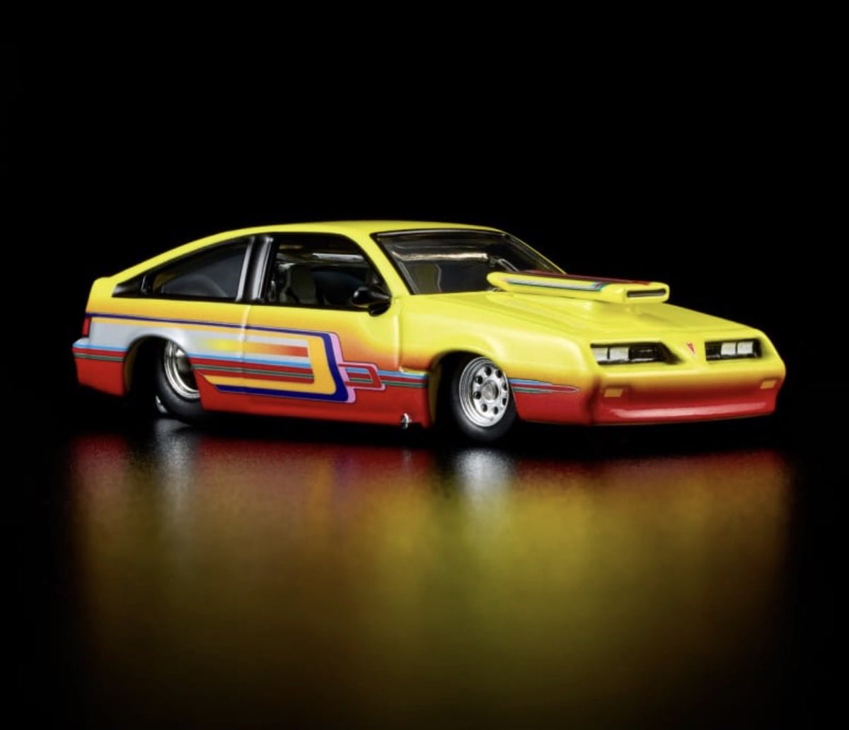crazedwebguy's tweet photo. 🔥 SH&M HOT WHEELS!
RLC Exclusive 1985 Pontiac J2000 💛
Dual-tilt body, detailed engine & massive rear tires!
💰 $33 | RLC members only
🛒 Limit 2 per customer
Cop or pass? 👇
#SneakerHelpersAndMore #HotWheels #HotWheelsRLC #DiecastCollectors #PontiacJ2000 https://t.co/DBuesC5Nwt