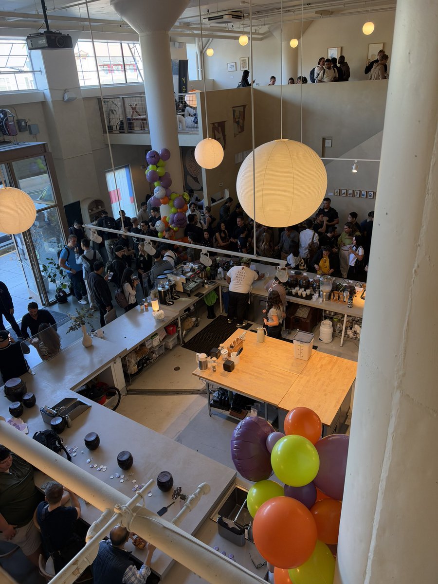 Shelly_Wsource's tweet photo. Starting #SFtechweek strong with @deel @aws @tryramp @Techweek_  &amp; some good  #matcha https://t.co/qCTK1yxmfQ