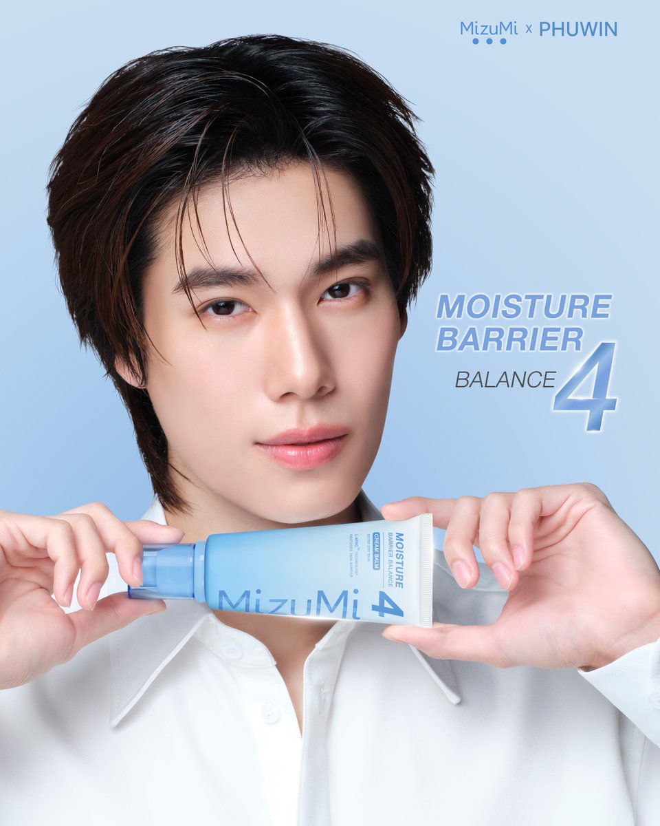 MizuMi__'s tweet photo. 💙 MizuMi MOISTURE BARRIER BALANCE 4 - สูตรผิวแห้งมาก
STRENGTHENS & RESTORES THE SKIN BARRIER
ฟื้นบำรุงผิวแห้งมาก เสริมเกราะป้องกันผิวให้แข็งแรง
🫧 CREAM BALM เนื้อครีมบาล์ม เกลี่ยง่าย ไม่มัน

✨ 3 KEY INGREDIENTS
• 1% CYNANCHUM ATRATUM EXTRACT สารสกัดจากข้าวหมัก ฟื้นบำรุงพร้อมปลอบประโลมผิว
• 0.5% BETA-GLUCAN เติมเต็มและกักเก็บความชุ่มชื้นให้ผิวยาวนาน
• PANTHENOL โปรวิตามินบี5 ปลอบประโลมผิว พร้อมกักเก็บและเติมความชุ่มชื้นให้ผิว

✅ FIND YOUR MOISTURE MATCH เลือกระดับความชุ่มชื้น ที่เหมาะกับผิวคุณ ✅
มอยส์เจอร์ไรเซอร์ 4 ระดับ ที่ออกแบบมาเพื่อความต้องการของผิวที่แตกต่างกัน 🫧
เติมความชุ่มชื้นอย่างตรงจุด พร้อมฟื้นบำรุงและเสริมเกราะป้องกันผิว
ให้ผิวดูแข็งแรงและสุขภาพดีไปกับ #Moist4Levels #มอยส์4ระดับ

🫧 พร้อมนวัตกรรม L-MINC™ Technology 🤍
ผสานการทำงานแบบ DUAL-DELIVERY เทคโนโลยีการนำพาสารที่เลียนแบบโครงสร้างชั้นผิว
ช่วยเพิ่มประสิทธิภาพการนำส่งสารบำรุงสู่ผิวได้ล้ำลึกยิ่งขึ้นถึง 120% เมื่อเทียบกับสูตรทั่วไป*
พร้อมช่วยเติมและกักเก็บความชุ่มชื้นเพิ่มขึ้นสูงสุด 160% ยาวนาน 8 ชม.^

⭐️ ครบ 3 ฟังก์ชันของมอยส์ในอุดมคติ ⭐️
HUMECTANT เติมความชุ่มชื้นระหว่างชั้นผิว
EMOLLIENT เคลือบผิวลดการสูญเสียความชุ่มชื้น
OCCLUSIVE เสริมปราการผิวแข็งแรง

📌 พร้อมโปรเปิดตัวสุดพิเศษ!
ราคา 445.- จากปกติ 890.-
🛒 สามารถชอปได้แล้ววันนี้! ทุกช่องทางออนไลน์และร้านค้าชั้นนำทั่วประเทศ

#MizuMi #MizuMixPhuwin #Phuwintang

*อ้างอิงผลการทดสอบการซึมผ่านผิวหนัง (SKIN PERMEABILITY TEST) โดย GWAY COSMETICS เปรียบเทียบปริมาณ NIACINAMIDE ที่ซึมผ่านใน 24 ชม. ​
ระหว่าง HAMIN-C CREAM และ LIQUID CRYSTAL CREAM ​
^ผลการทดสอบประสิทธิภาพการให้ความชุ่มชื้นของมอยส์เจอไรเซอร์ (MOISTURIZING EFFICACY REPORT) ในอาสาสมัคร หลังใช้ MIZUMI MOISTURE BARRIER BALANCE 4 เป็นเวลา 30 นาทีโดย ICT MANUFACTURING CO.,LTD. (MAY 2026) ผลลัพธ์ขึ้นอยู่กับสภาพผิวของแต่ละบุคคล