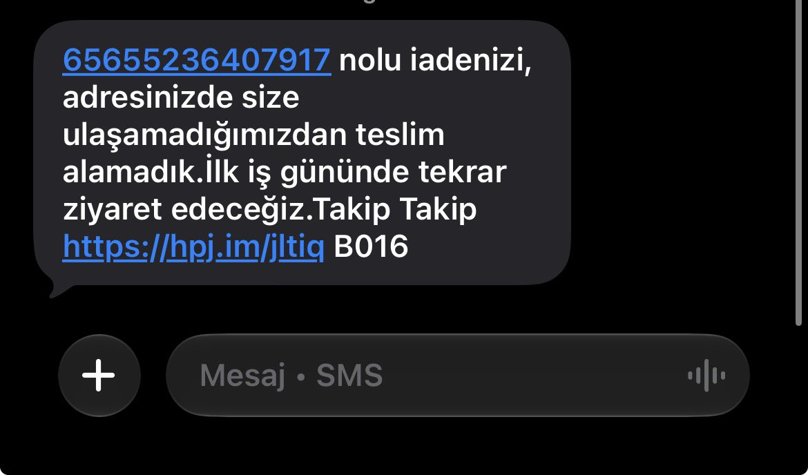 SSsametozturk's tweet photo. Yaptığınız işte gerçekten berbatsınız @hepsijet @hepsiburada 
Bakın 10 gündür 3 kez iade talebi bıraktık tam 3.üncüyü tutturduk galiba derken bir golde kuryeden yedik :) 
Evdeyiz evdeeee… arayamıyorsan çaldır ben arayım :) https://t.co/txoKHtXOuA