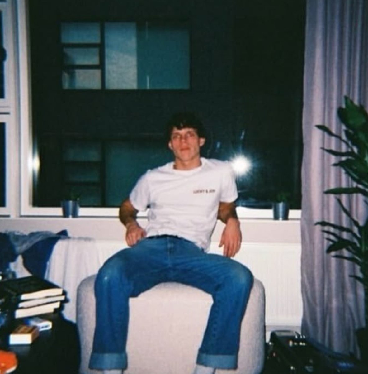 blureydisc_'s tweet photo. i speak for the people when i say we need more of this genre of finn bennett https://t.co/AlomK6VdKO