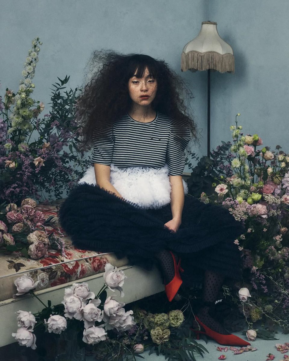 AustinLewipj's tweet photo. ▶️ 4/10 12:00

Styling: tamaoiida
Photography: mitsuo_okamoto
Hair: asashihair
Makeup: ayanaawata
Set Design: harukakogure_
Floral Design: megumishinozaki
Press: shotamyzk
Model: sereeeenam https://t.co/HjbtV122M4