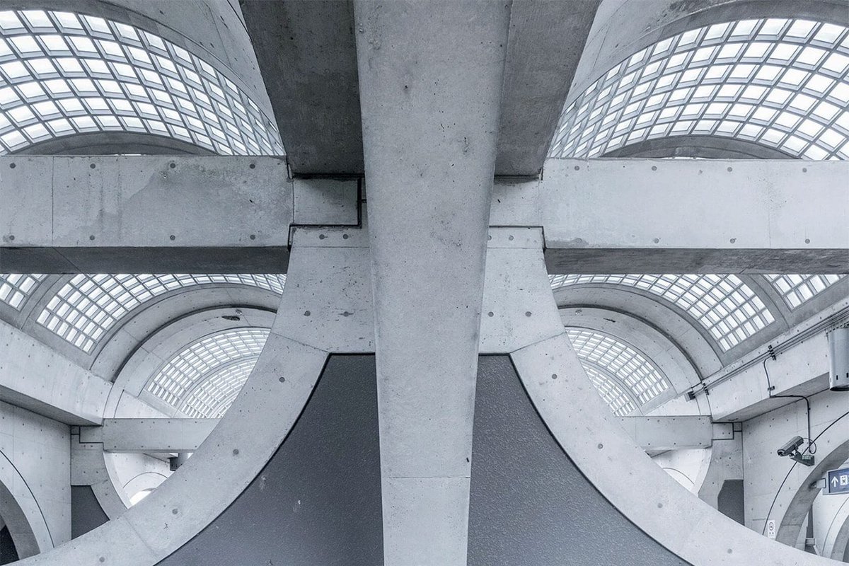 luusssso's tweet photo. The Brutalist Futurism of Uji Train Station in Kyoto, Japan (1995)

Designed by Japanese architect Hiroyuki Wakabayashi https://t.co/4j2v3N7A8G