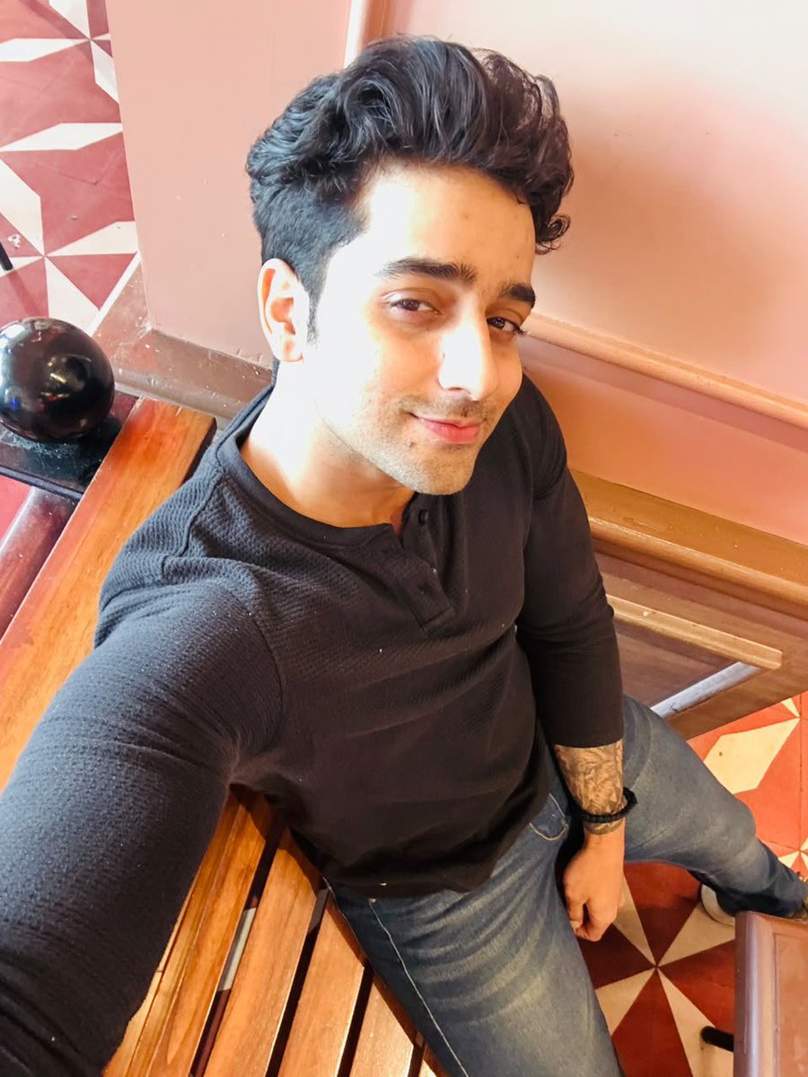 siddharthuntold's tweet photo. Coffee date with myself. ☕ https://t.co/5gSmjBRbRb