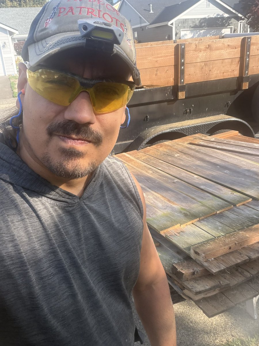 LaNativePatriot's tweet photo. No deck pic today but here’s my morning wood https://t.co/aOD8o7H5qr
