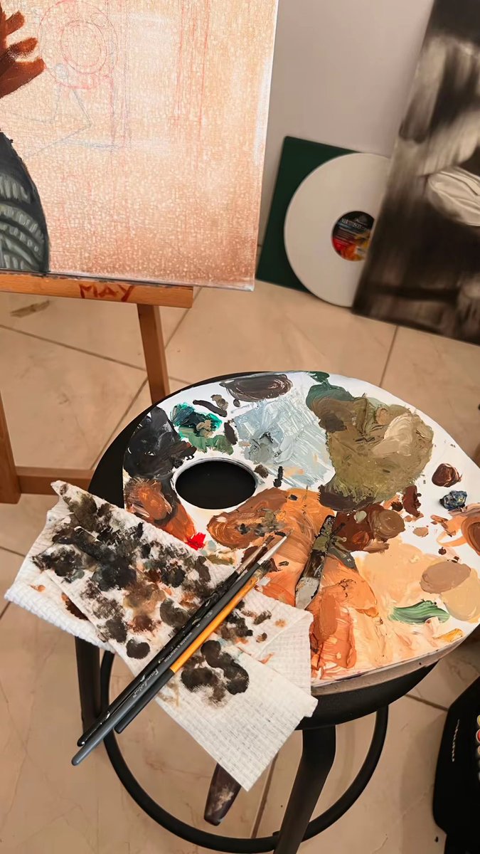 eitrrl's tweet photo. - October Piece https://t.co/32ImpLhGtw