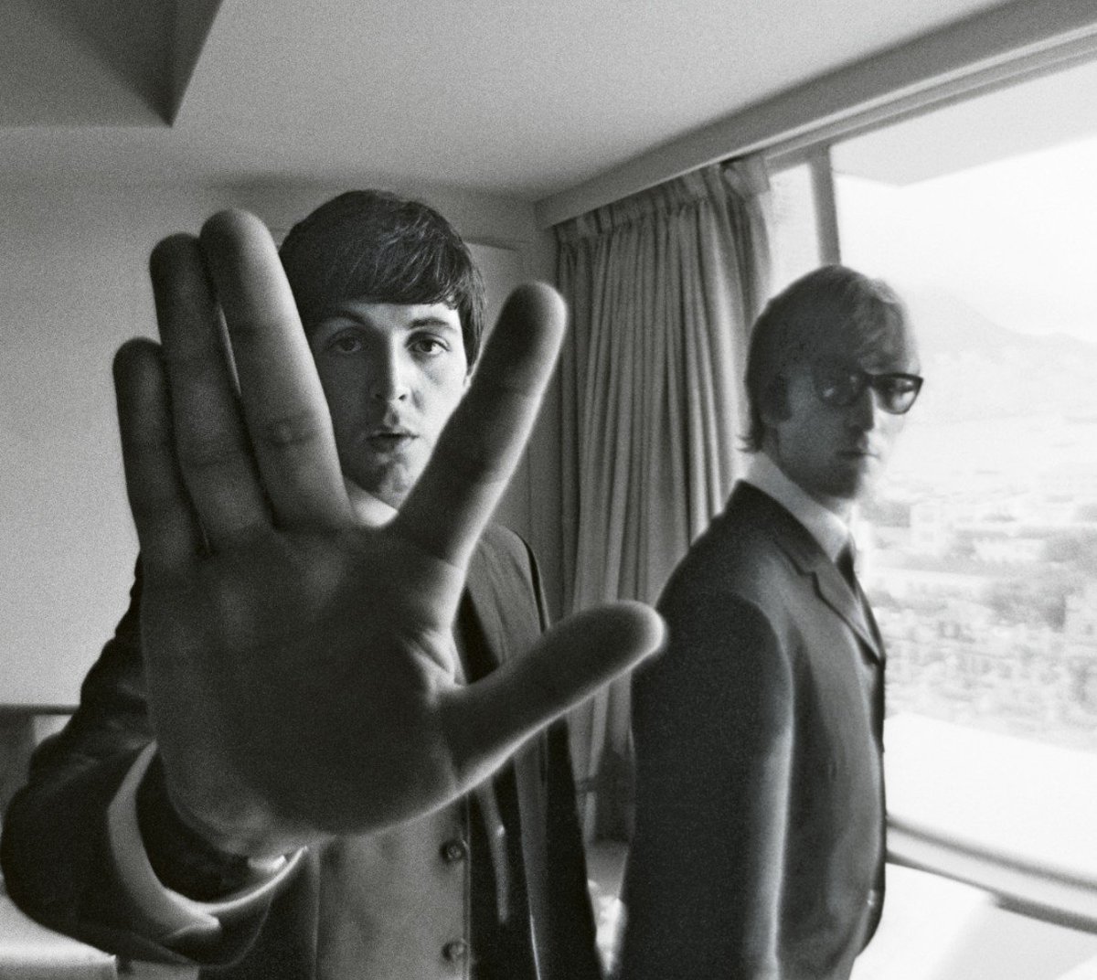 NemoNihil1664's tweet photo. McCartney-Lennon.
📸 George https://t.co/XlwvyHvv2e