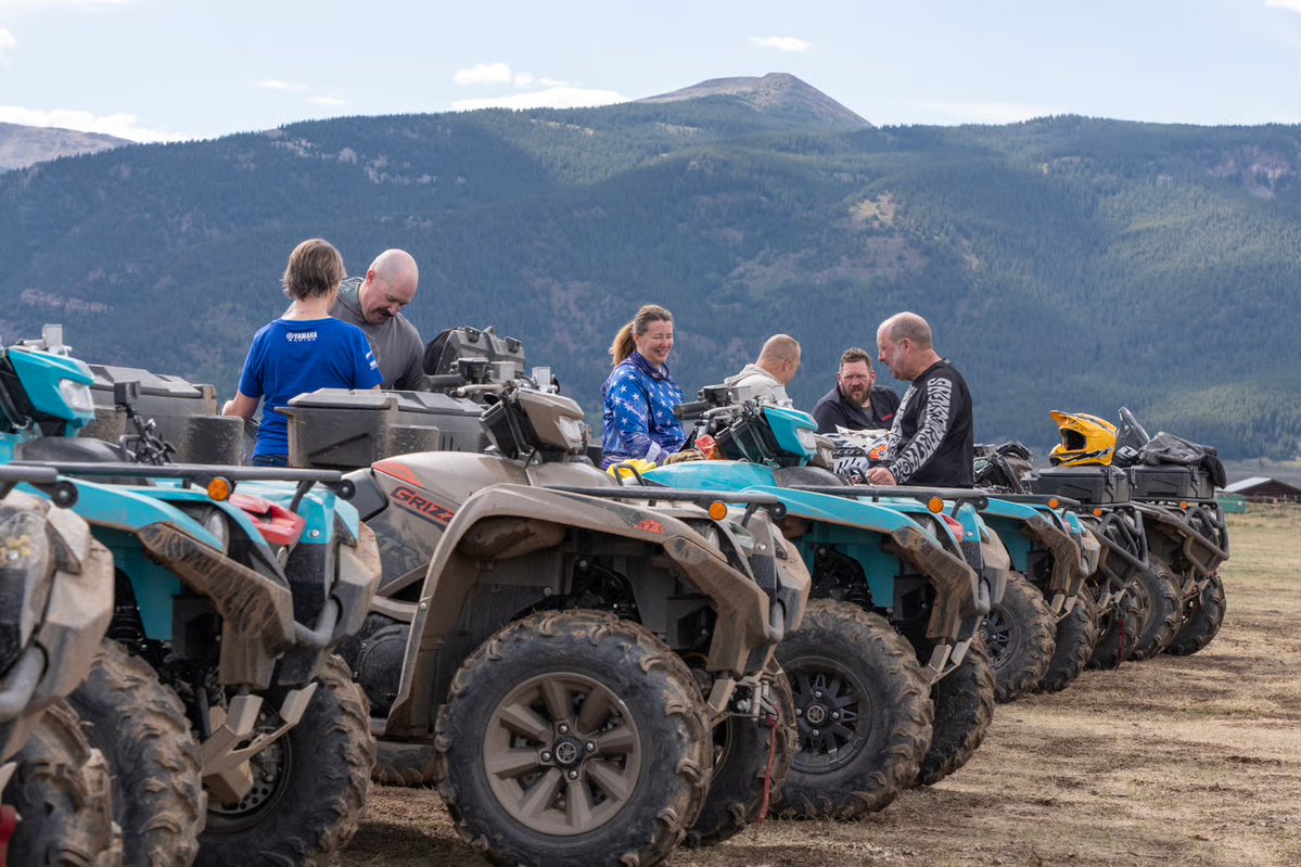 HookBarrelMag's tweet photo. A year ago, we toured the @YamahaMotorUSA factory and watched Grizzlies being built from the frame up.

Then we finally got the chance to take one into the Colorado mountains for 59 miles, 12,000-plus feet of elevation and some seriously rough terrain.

What happened next wasn’t exactly what we expected. Read the full 👉 https://t.co/TTSggzQraI