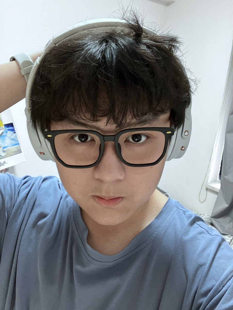 capital1413705's tweet photo. 哦哦我是眼睛妹 https://t.co/q5IJQj4azG