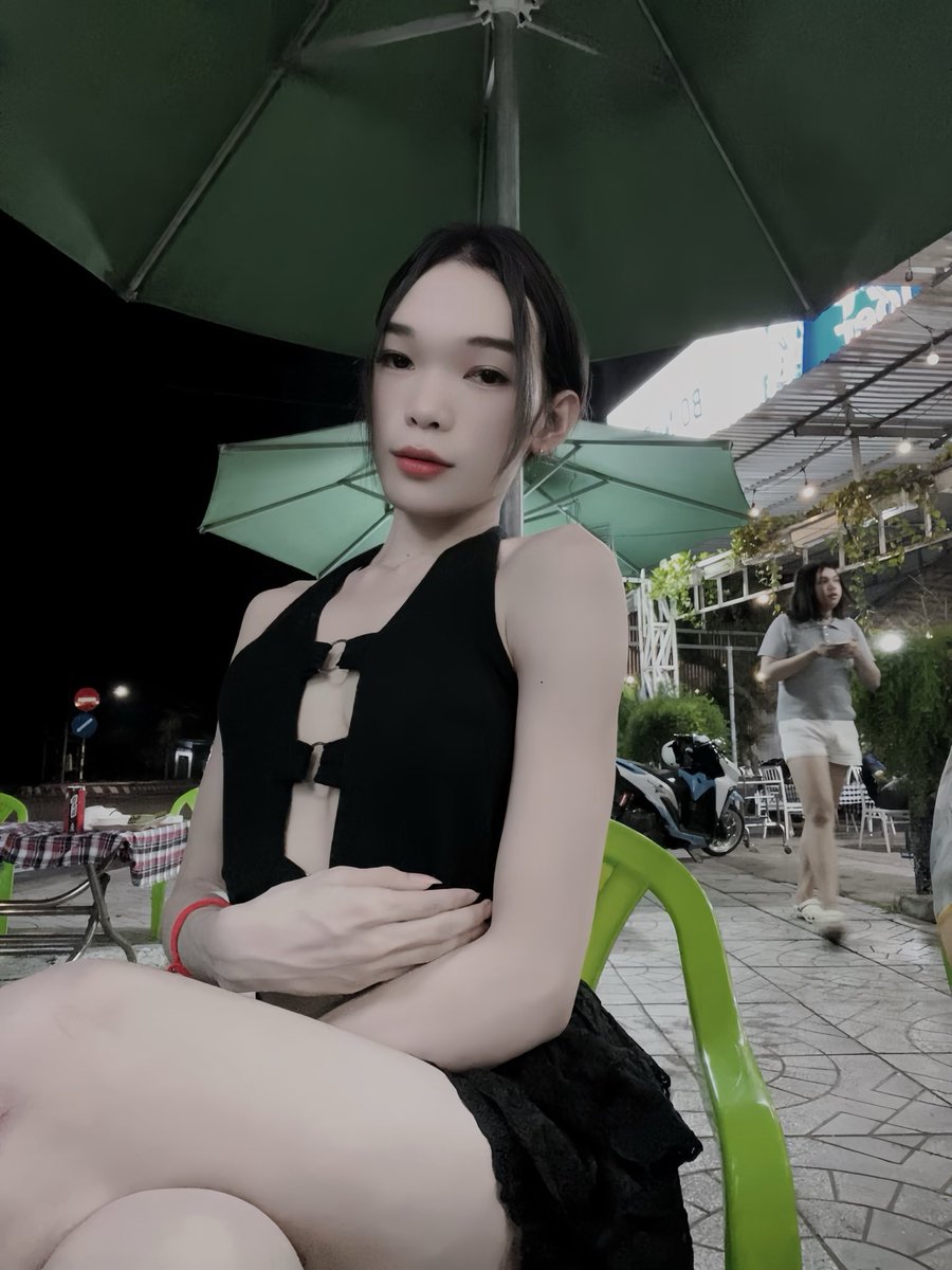 bebocute84's tweet photo. ai còn thức hem 0357616230 https://t.co/0edIO1OYeT