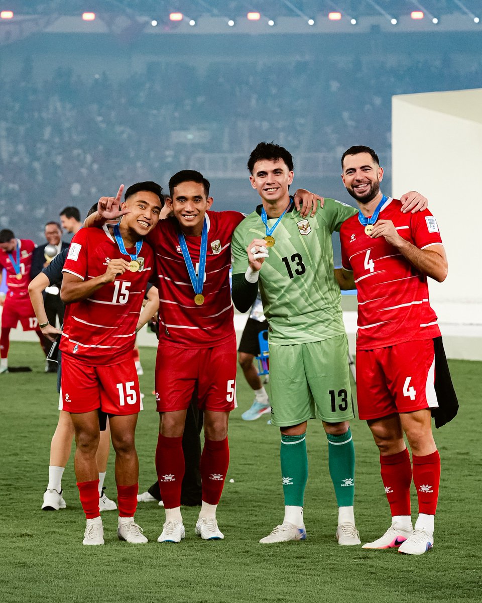 Persija_Jkt's tweet photo. SEJARAH, GARUDA! 🦅🇮🇩🏆

Terima kasih untuk perjuangan yang tak kenal menyerah. Selamat atas gelar perdana FIFA ASEAN Cup!

#TimnasDay #FIFAASEANCup #Persija https://t.co/t5z6CHygLQ