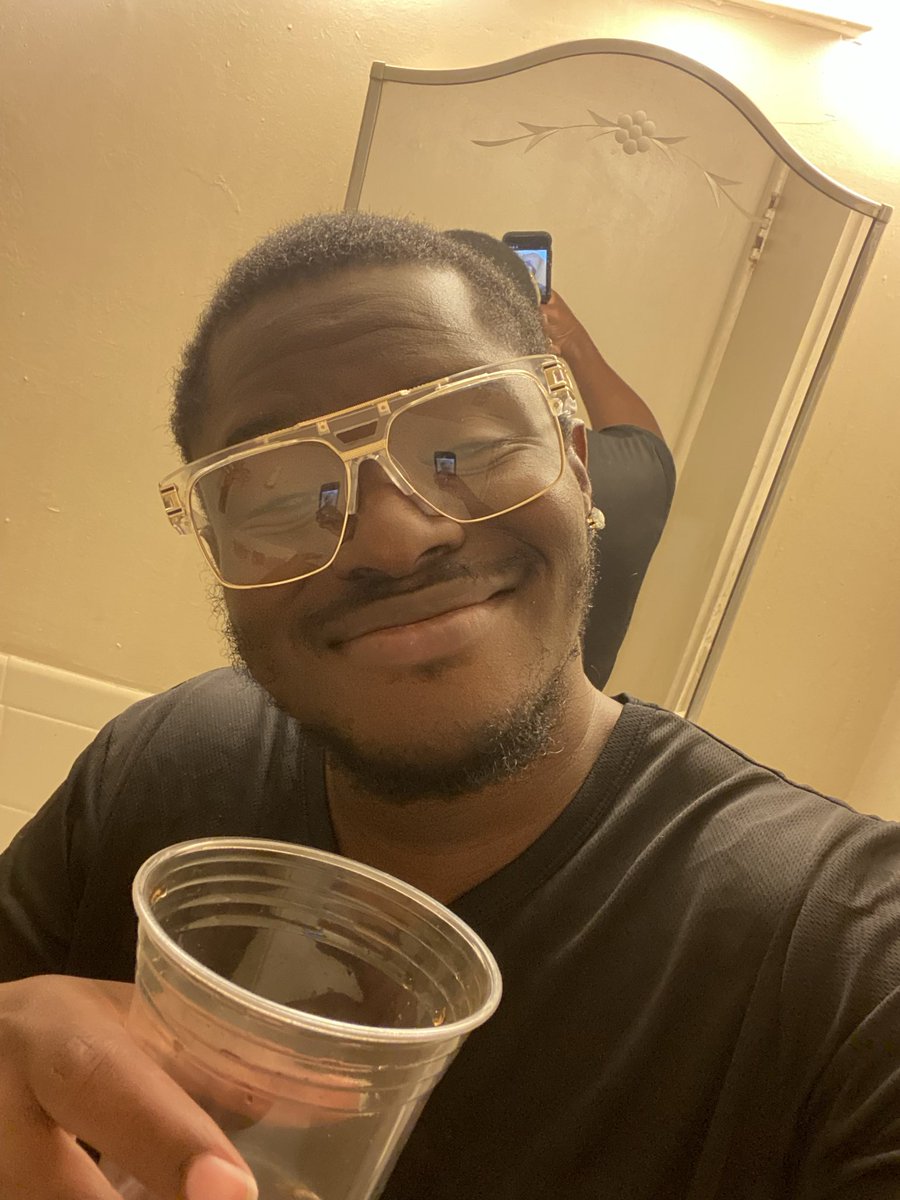 BeReal_Esquire's tweet photo. Good Afternoon Twitter X. Hope all is good where the beautiful ladies. #Handsomeman #dmvrawfreaks https://t.co/h128loqvQC
