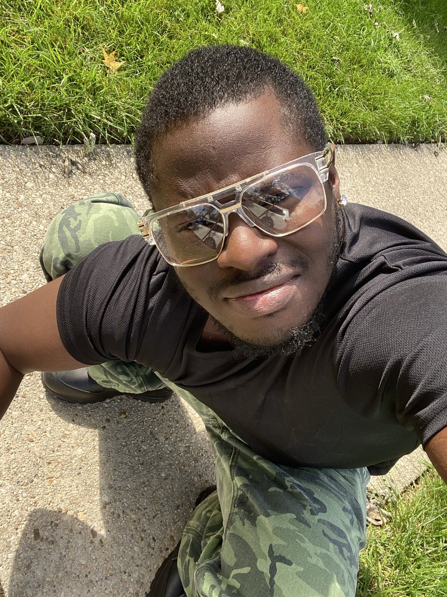 BeReal_Esquire's tweet photo. Good Afternoon Twitter X. Hope all is good where the beautiful ladies. #Handsomeman #dmvrawfreaks https://t.co/h128loqvQC