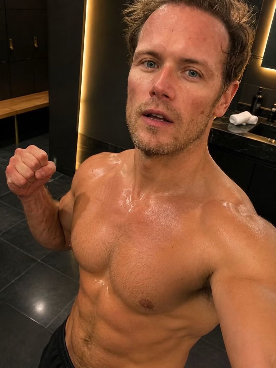 TomBackmanSAS's tweet photo. Despues del gym una buena ducha no viene mal. https://t.co/HMd1xcvRRF
