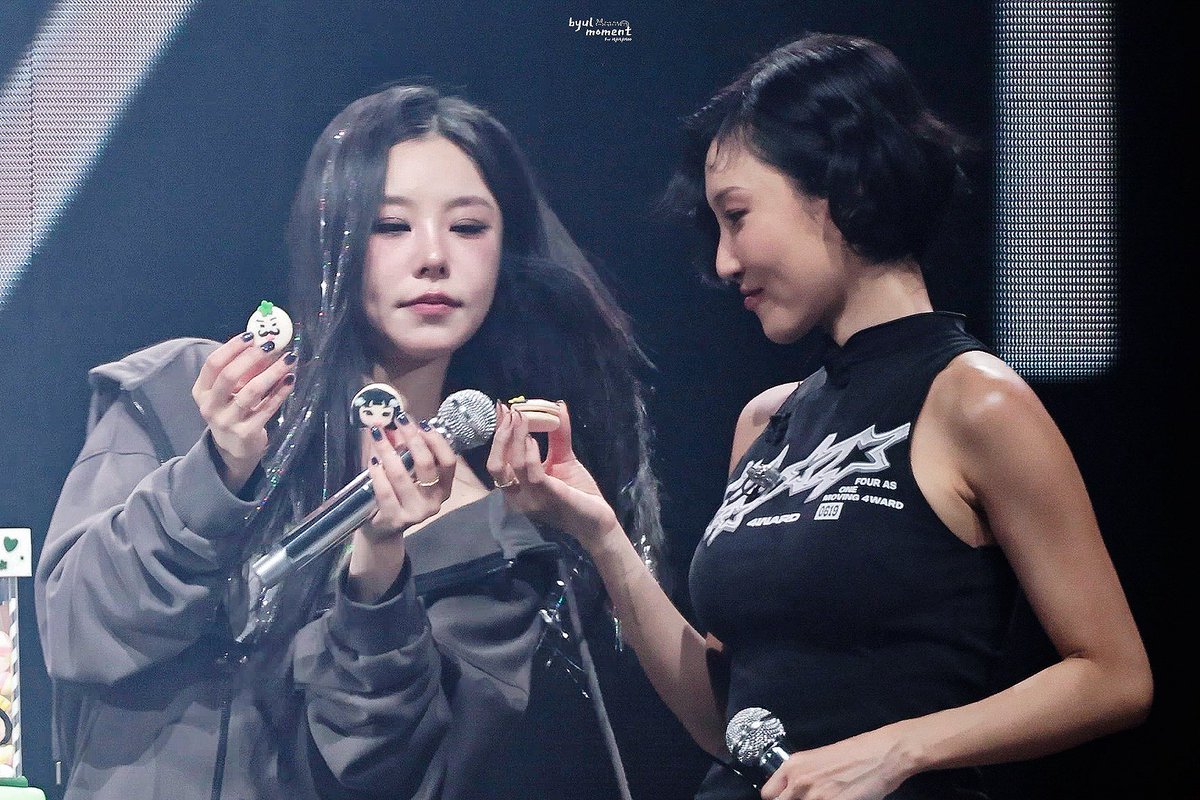 byul_moment's tweet photo. 261004

4WARD 홍콩 콘서트

2yg🐶🦁

#마마무 #MAMAMOO 
#휘인 #WHEEIN #丁輝人
#화사 #HWASA #安惠真 https://t.co/PIbQaMu04t