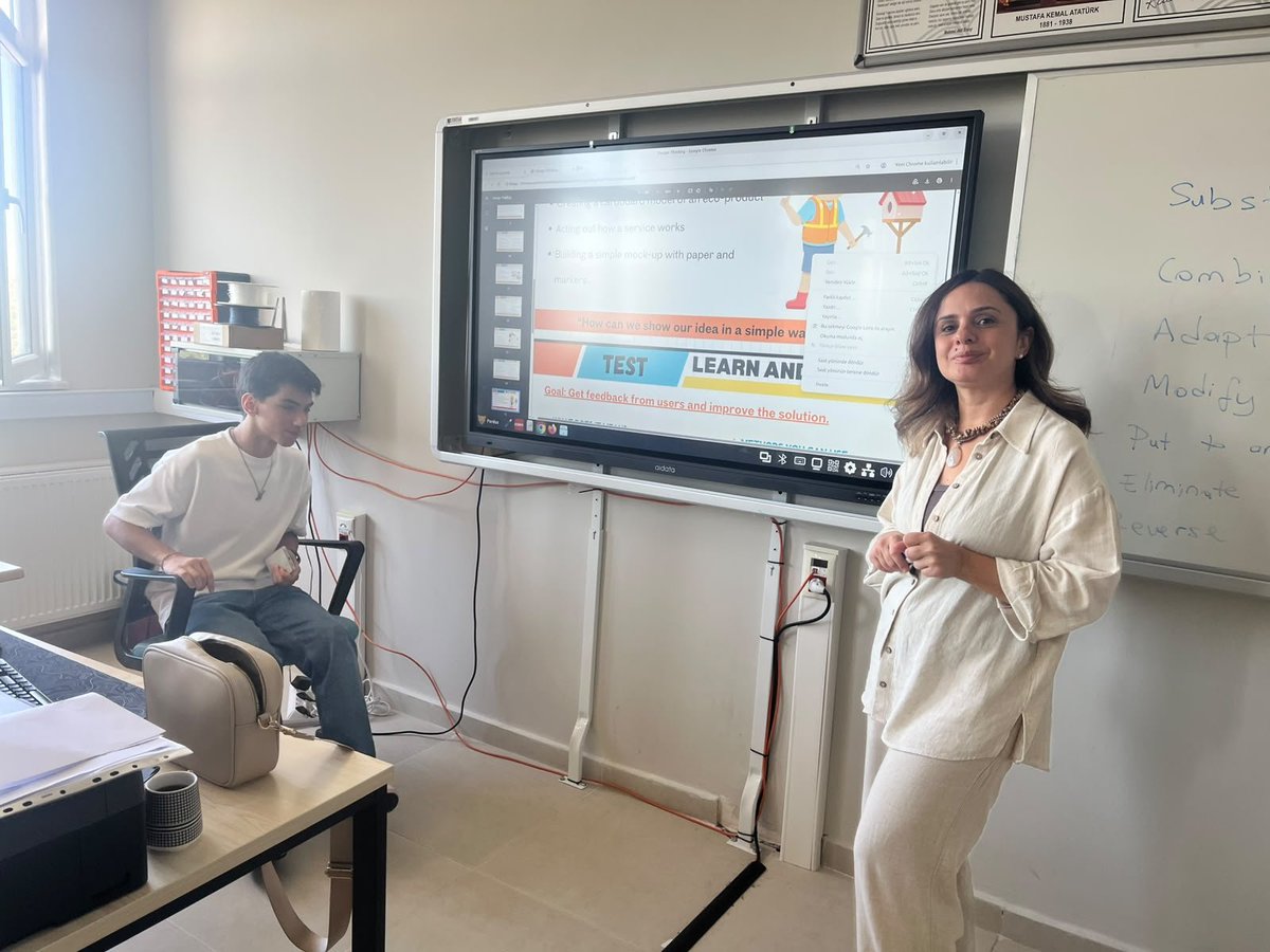 mcfenlisesi's tweet photo. Mümin Canbaz Fen Lisesi olarak Letonya’dan Rīgas Valsts 3. ģimnāzija öğrencilerini okulumuzda ağırlamaktan büyük mutluluk duyuyoruz.

Erasmus+ hareketliliğimizin ilk gününe karşılama töreni ve okul turu ile başladık. https://t.co/sfJNfdHYaQ