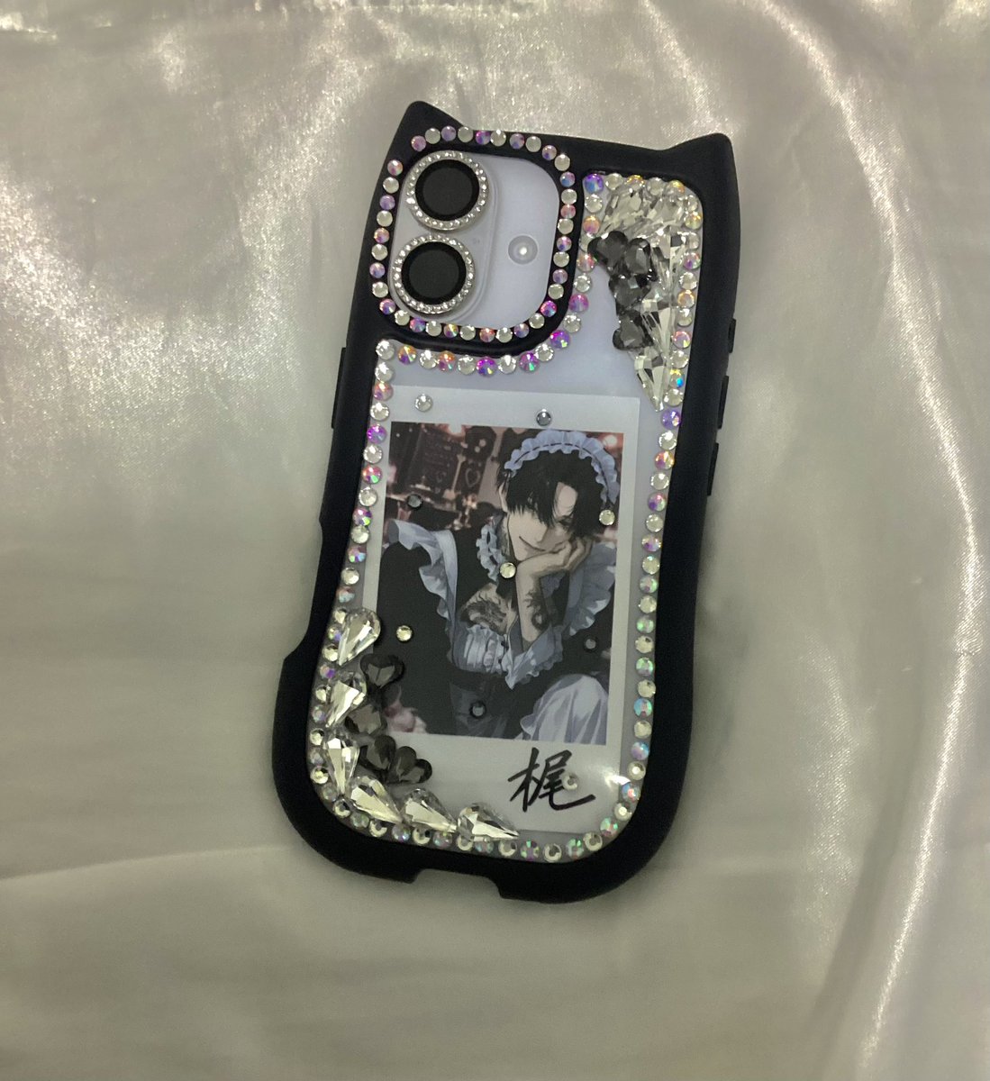 czoxii_Antiqua's tweet photo. 新しいスマホケース届いたから梶さん挟んだじぇ！
ほーんまに可愛い無理🤦‍♀️

梶さん𝑳‌𝑶‌𝑽‌𝑬
 #メロ補給所 https://t.co/eKqGoiFrfo
