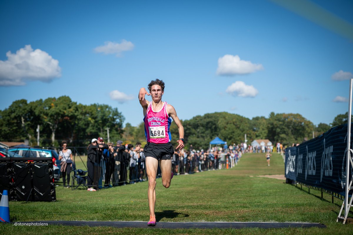 Chip_Cook's tweet photo. Great Saturday for Hopedale at Frank Kelley. The boys won the team title, while Quinn ran 15:28.8 to win and briefly take the #1 5K time in Mass. 

Only a 10th grader, he’s now 3-for-3 at Wrentham. Not bad for our little town. 

Nice write-up from @BayStateRun:
 https://t.co/spvkJcxMU5