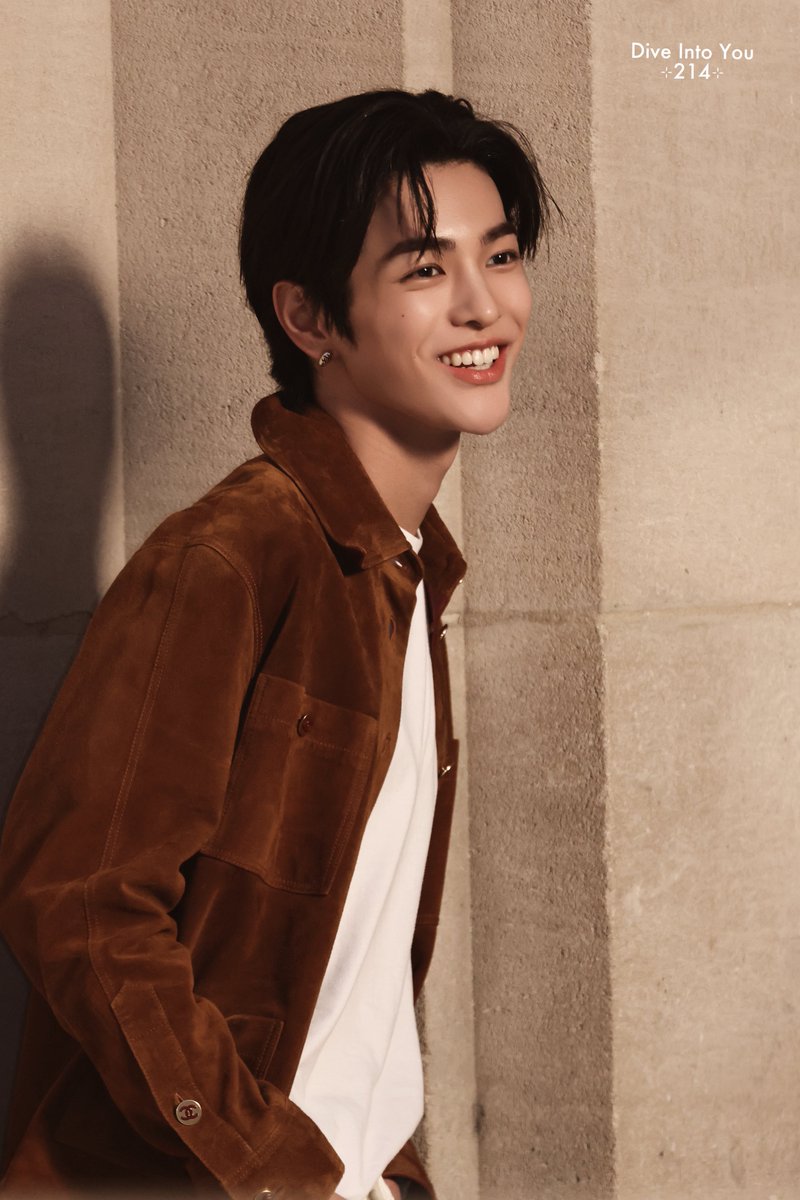 diveintoyou214's tweet photo. 261005 

#KEONHO #건호 #CORTIS #코르티스
#KEONHOxCHANELSS27
#CHANELSpringSummer 
@CHANEL https://t.co/2jTdOw1s7K