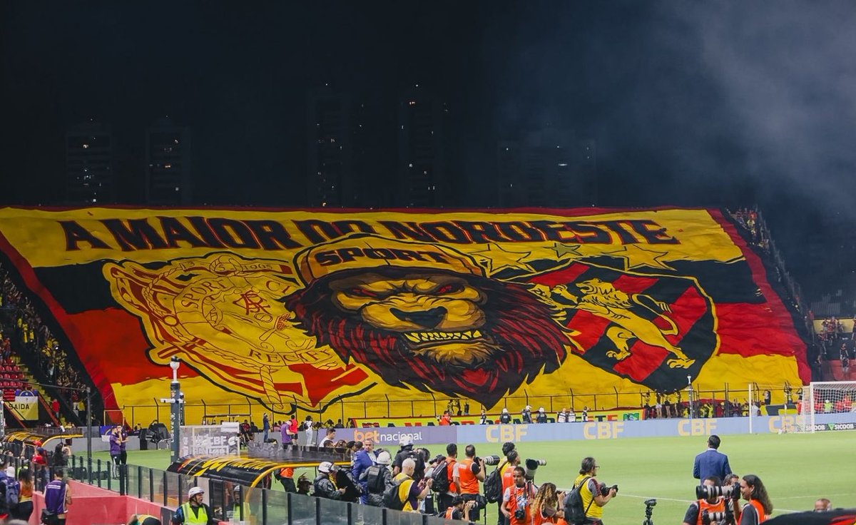 edinhodosport's tweet photo. 🚨🦁
Datafolha realiza pesquisa e confirma (mais uma vez) torcida do Sport como a maior de Pernambuco.

Torcida do Sport aparece com 30%. 
O Santa Cruz vem em 2º lugar, com 13%.

Na 3ª colocação vem o Flamengo, o Náutico só aparece em 6º lugar.

A torcida do Sport é mais que o dobro maior que a do Santa Cruz.