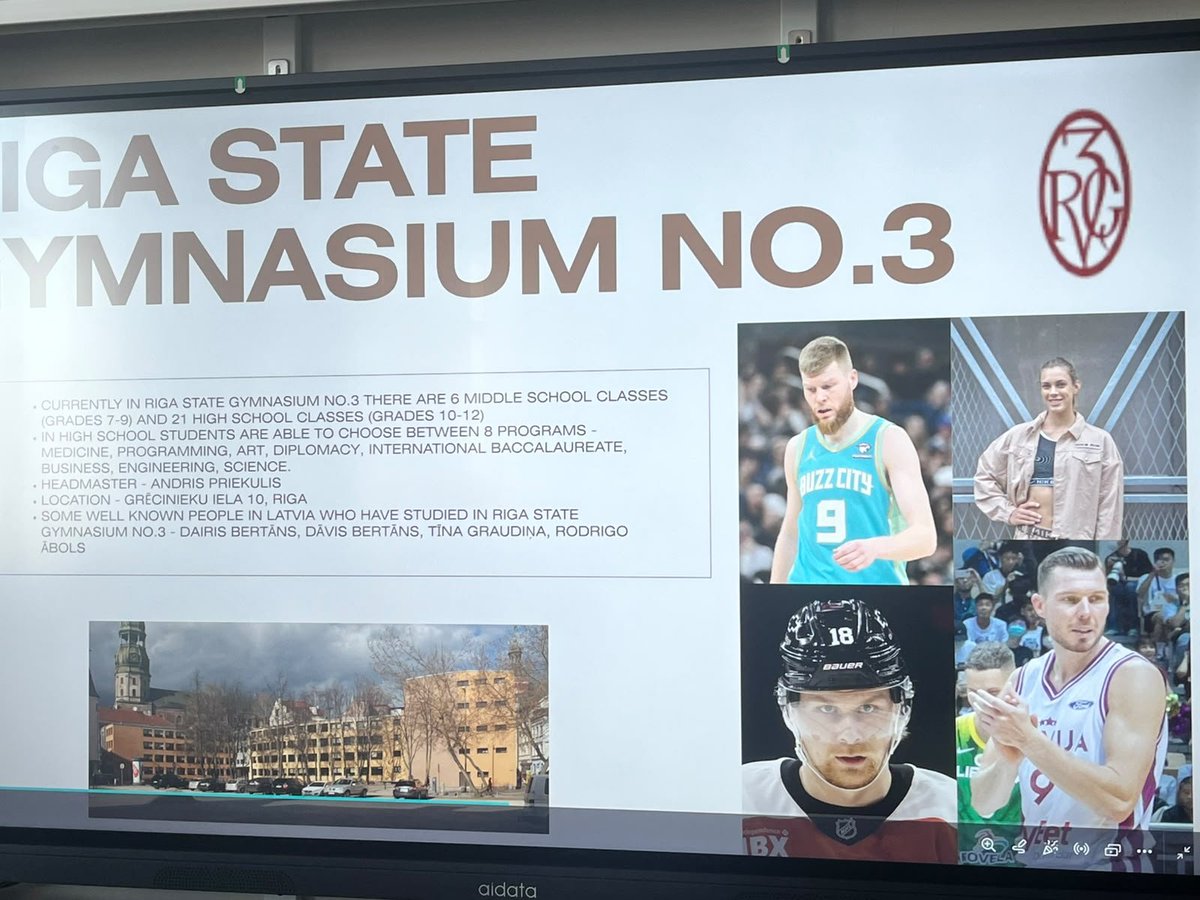mcfenlisesi's tweet photo. İngilizce öğretmenmiz Fatma DAĞDELEN tarafından Tasarım Odaklı Düşünme (Design Thinking) yaklaşımına yönelik bir sunum gerçekleştirildi. Öğrencilerimiz, yaklaşımın temel aşamalarını tanıyıp yaratıcı düşünme ve problem çözme süreçleri hakkında bilgi edindiler. https://t.co/e6iUgufZ8u