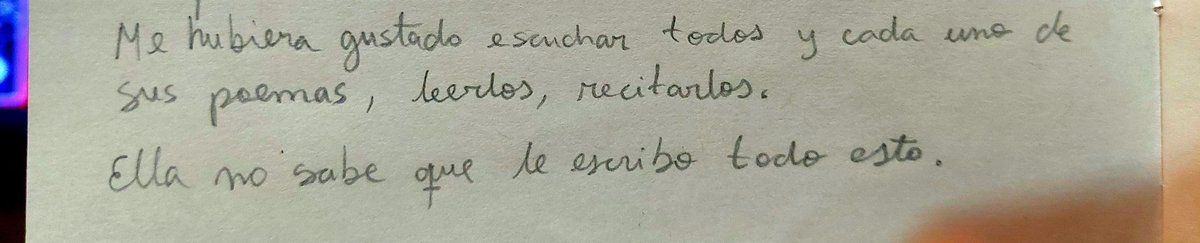 uncondori's tweet photo. xddd tenía mi death note y q roche leer mis webds https://t.co/ZndEm1o6FH