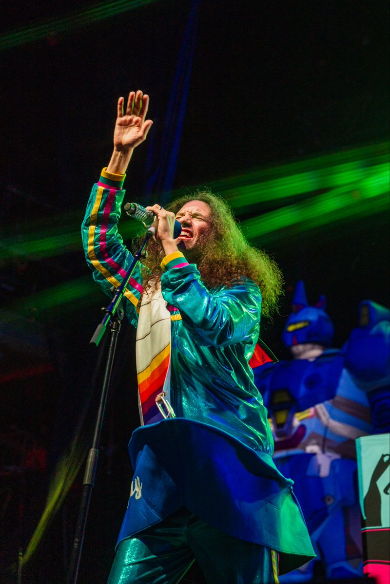starbomb's tweet photo. THANK YOU Toronto for partying with us! In a few hours we’re rocking the faces off PITTSBURGH!!!! https://t.co/TZQ8dzozSy