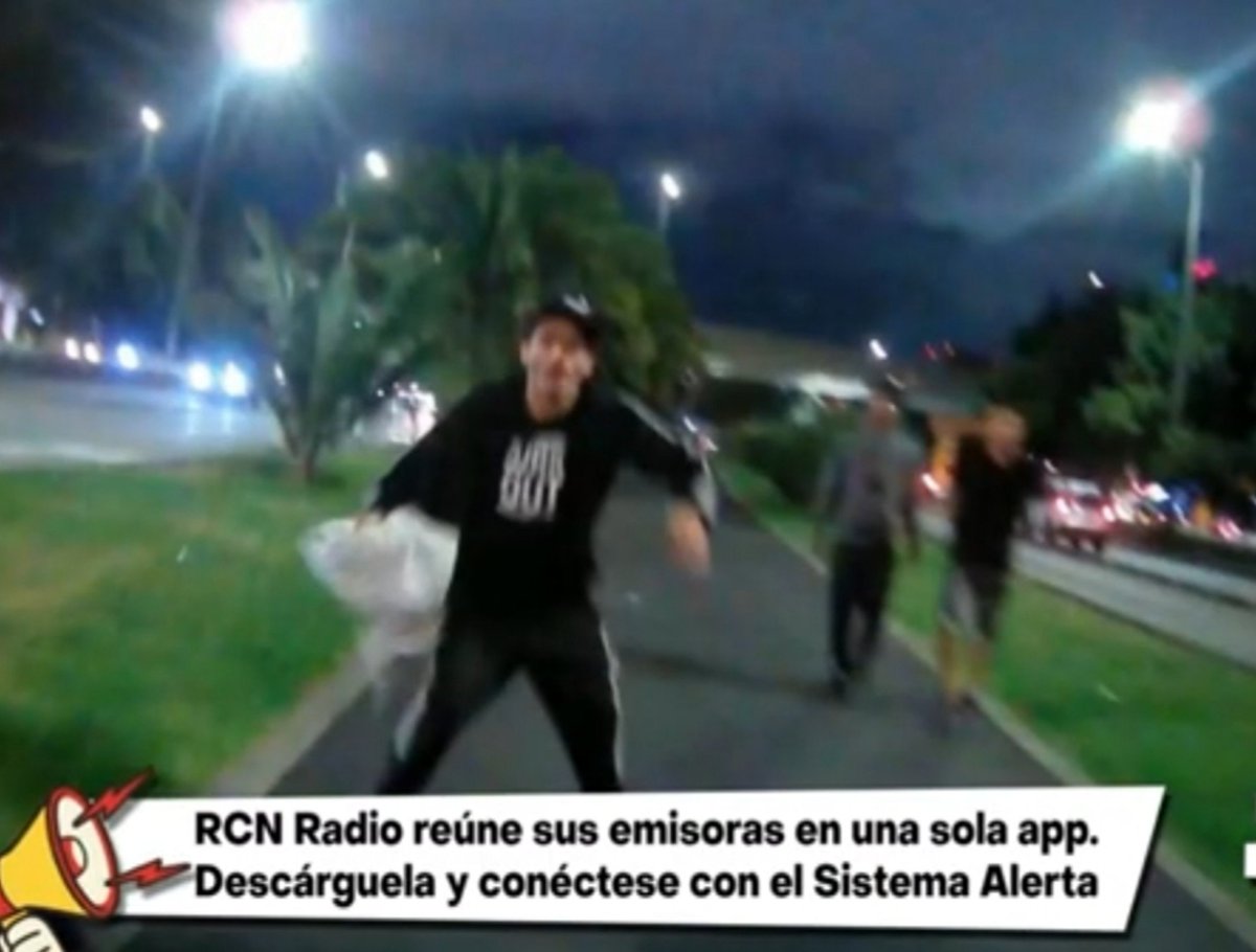 Mcortes65's tweet photo. https://t.co/MvXtzzoCMA
#inseguridad #hurto
#Bogotá #avdaBoyaca #calle26
@PoliciaBogota ???
CAI
NORMANDIA
Tel. 2955919 https://t.co/lIhzAFlYTv