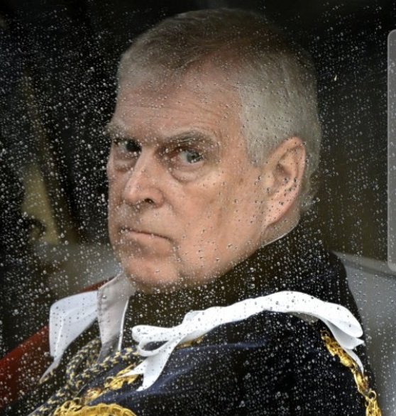 Tush27J's tweet photo. It is being reported that the private funds of King Charles will not pay for Andrew Mountbatten Windsor's legal action against Thames Valley Police.

So the question still remains. 

Who the f*ck is paying for it....and why is no one thinking of the victims? https://t.co/vAeK75KY5c