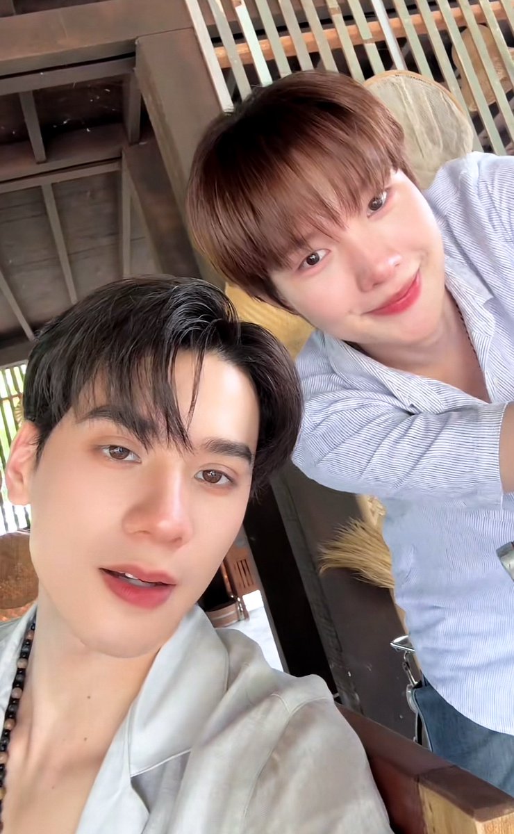 staywithharit's tweet photo. คิดถึงจัง แต่จะได้เจอกันแล้ว :-) https://t.co/TNYVE7XlzS