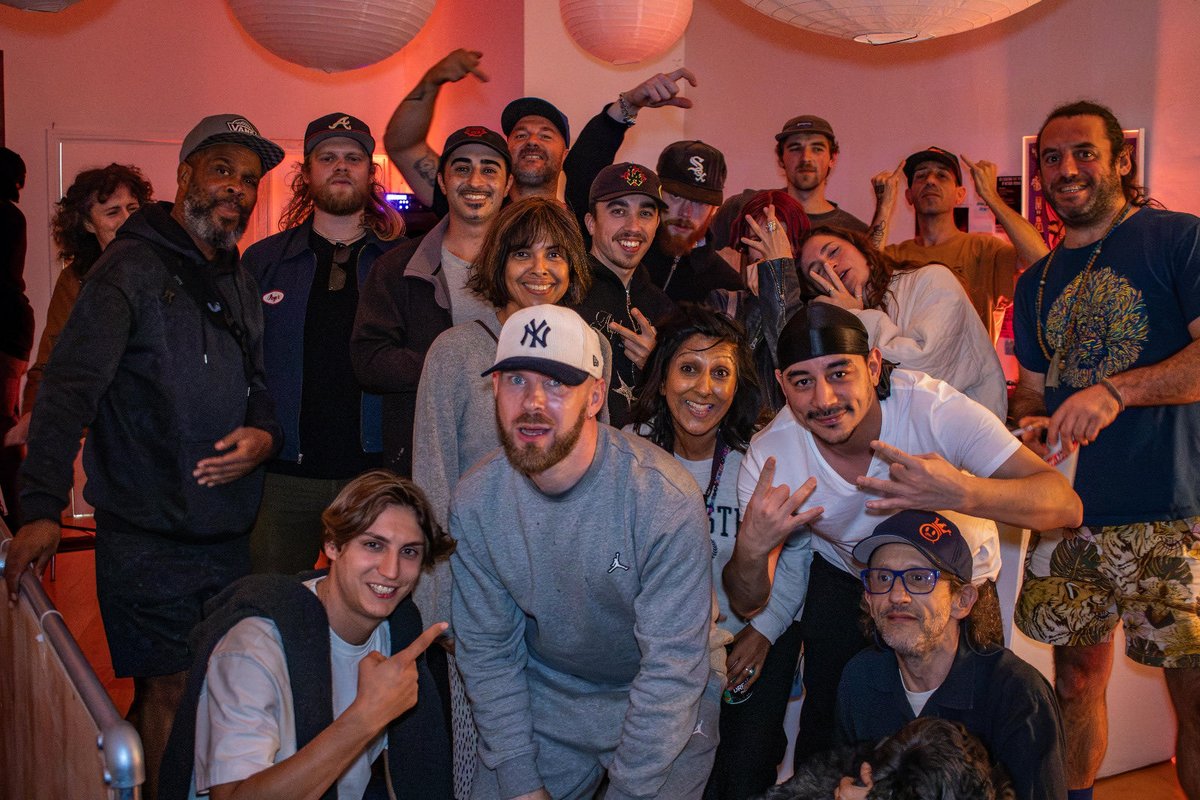 PrinczLDN's tweet photo. Thanks to everyone that joined us at the listening party last week.
#2140music #AKMEKOOLBEATS #AndyPrincz #youknowwhoitis #STRUZZILIFE
@2140ART_ @AKMEPRODUZIONI @BigRpic https://t.co/erpwKwSvci