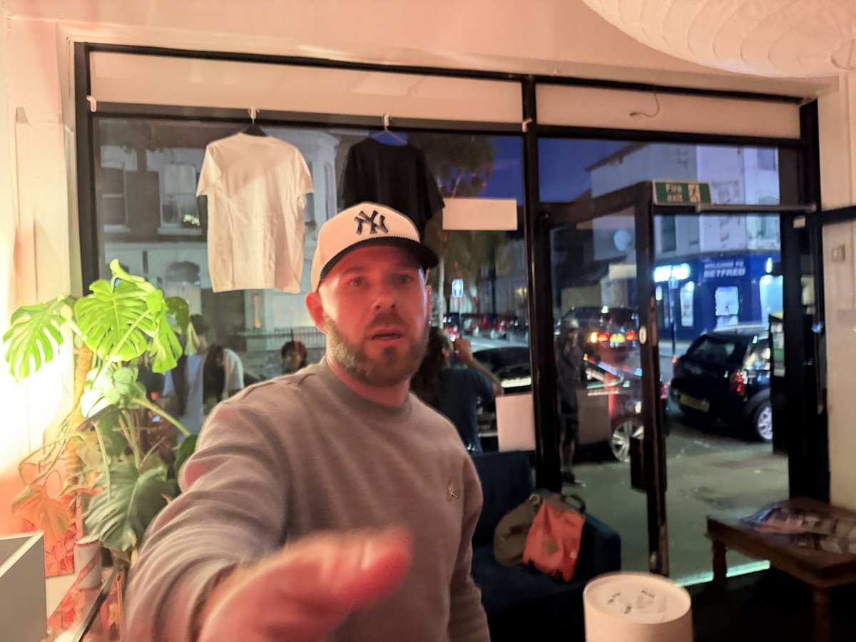 PrinczLDN's tweet photo. Thanks to everyone that joined us at the listening party last week.
#2140music #AKMEKOOLBEATS #AndyPrincz #youknowwhoitis #STRUZZILIFE
@2140ART_ @AKMEPRODUZIONI @BigRpic https://t.co/erpwKwSvci