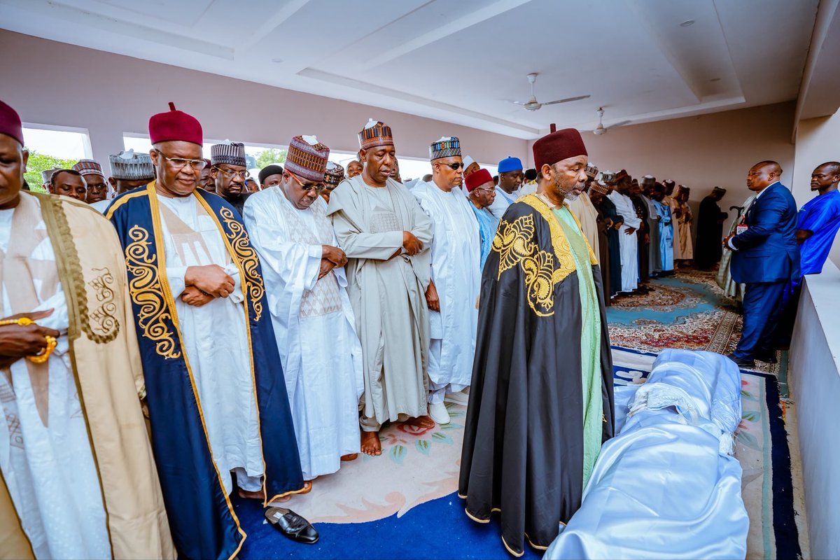 officialSKSM's tweet photo. Upon the completion of his trip to Niger State, Vice President @KashimSM proceeded to Maiduguri, Borno State, to condole with Governor @ProfZulum over the demise of his niece, Amina (Inna) Zulum, who died this morning.

The Vice President prayed to Allah to grant her soul eternal rest, reward her with Al-Jannah Firdaus, and also grant the family the fortitude to bear the loss.