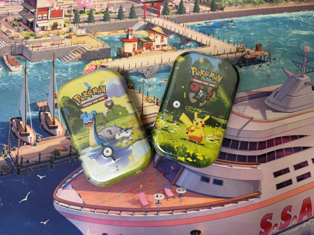 MikeysRetro's tweet photo. Joint giveaway with @cherring422!!

Winner will get both of these 30th mini tins!

To enter:
✅ Follow @MikeysRetro &amp; @cherring422 
✅ RT this post
✅ optional: post a picture of your best/favorite pull from the 30th set so far!

Winner selected Friday, October 9th https://t.co/ChkfBIbdhE
