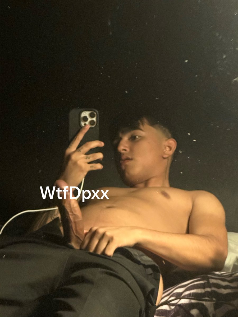 WtfDpxx's tweet photo. Amanecimos cachondos y con promoción 🔥🧨🧨 https://t.co/OWMRonbauT