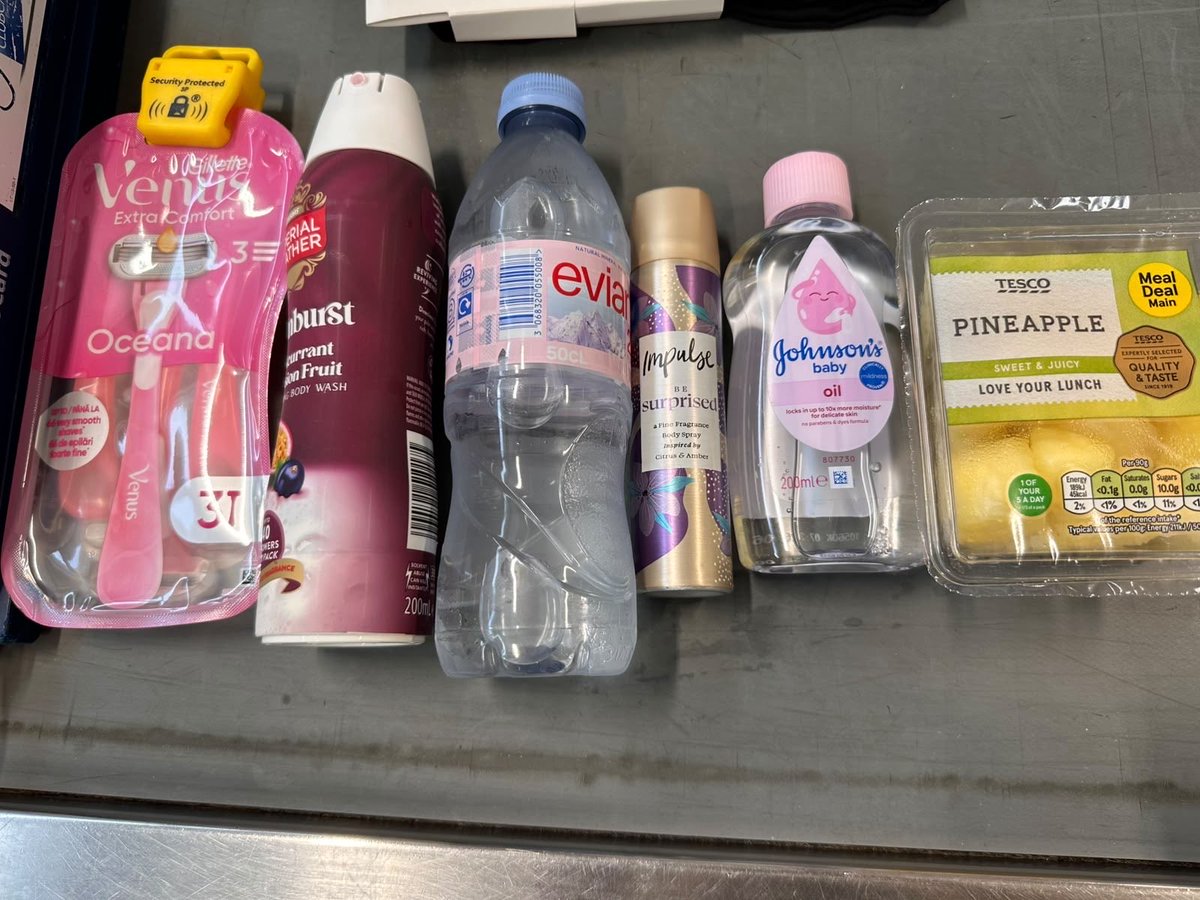 Ruby_Cattrall's tweet photo. Shopping for the essentials!!! 😉 https://t.co/8jtuuAkIoF