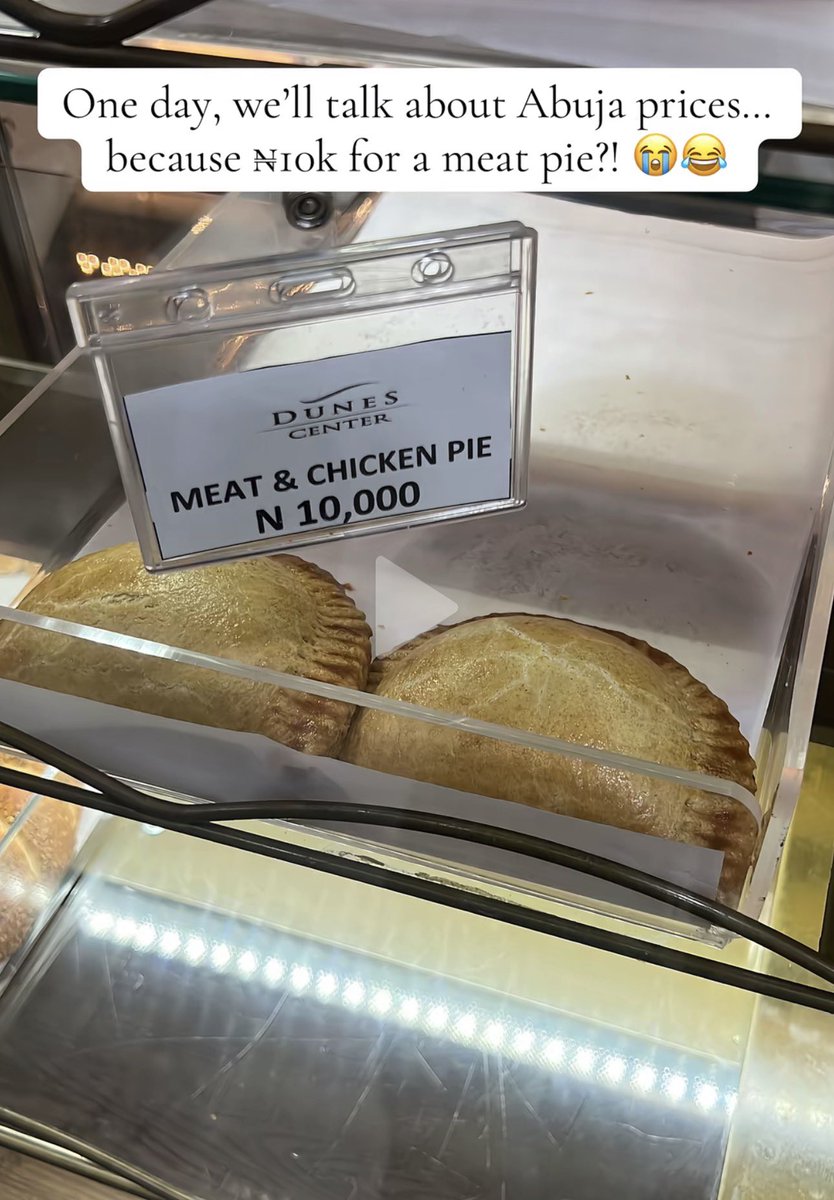 OgbonnaMme51166's tweet photo. 10k for meat pie how much will be shawarma nii 😂😂😂 https://t.co/QUjSS0dZwP