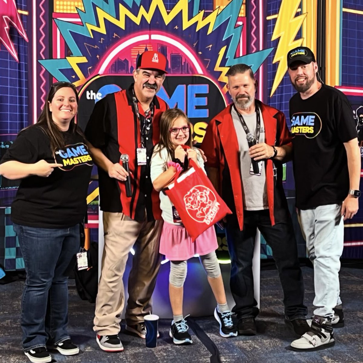 GamerAhmer's tweet photo. This WEEKEND was AMAZING! Thank you to everyone who came out and saw us at @PghRetroGaming . Thank you again to @StoneAgeGamer for the awesome giveaways! Major Prize Winners! #videogames #pittsburghgamingexpo #retrogaming #stoneagegamer #thegamemasters @GamerAhmer @thetechbuzz https://t.co/Ziz9U70fDz
