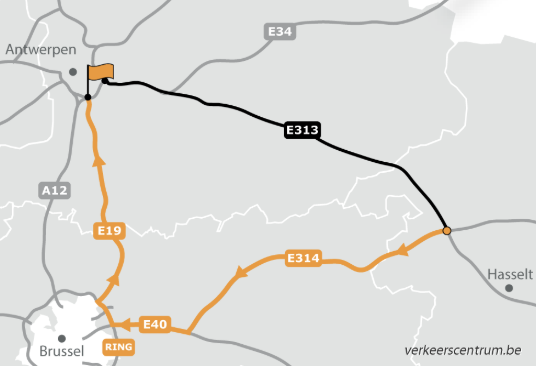 verkeerscentrum's tweet photo. #E313 De weg is volledig versperd richting Antwerpen ter hoogte van Geel-Oost. Het verkeer moet de snelweg verlaten in Geel-Oost, lokaal omrijden en in Geel-West opnieuw de snelweg nemen. Het verkeer op lange afstand vanuit Hasselt richting Antwerpen neemt best de #E314 en de #E19.