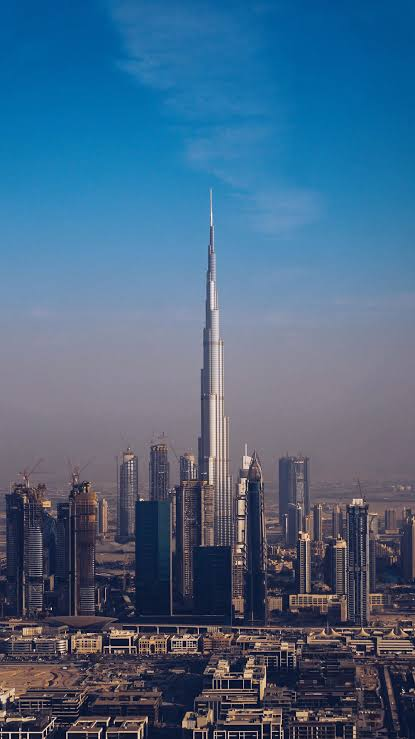 GaryWHall_2's tweet photo. @ImtiazMadmood Burj Khalifa: The whole thing. https://t.co/rLAzHnXtyh