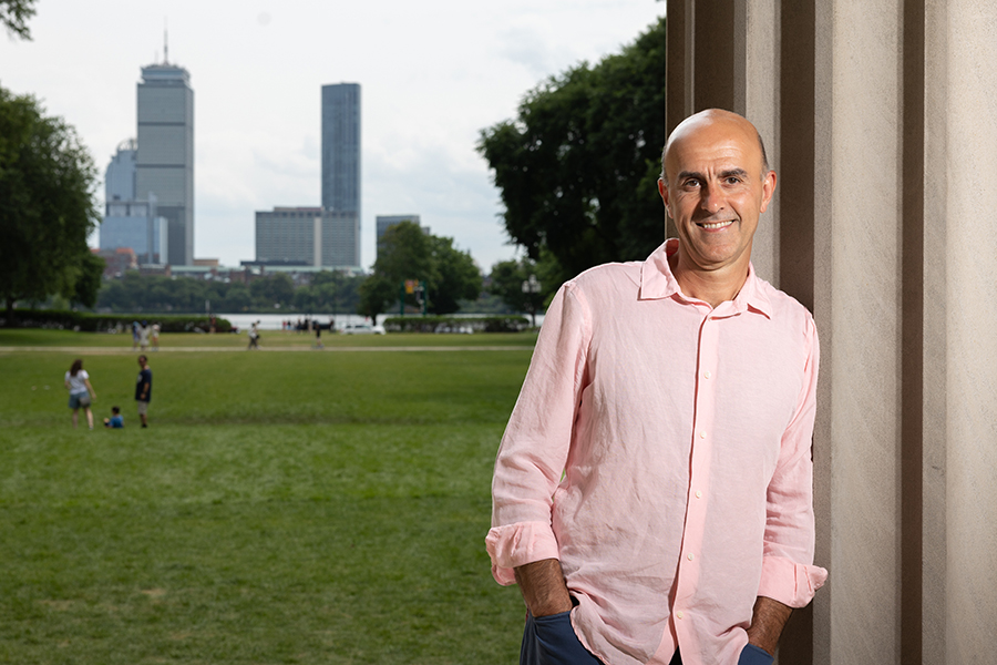 mcgovernmit's tweet photo. Congrats to Mehrdad Jazayeri for winning the 2026 Robert A. Wurtz Award in Systems Neuroscience from the @NIH and @NatEyeInstitute! 👀 

https://t.co/8POgBWbi69 @mitbrainandcog @hhmi_science https://t.co/aATcRUlHiG