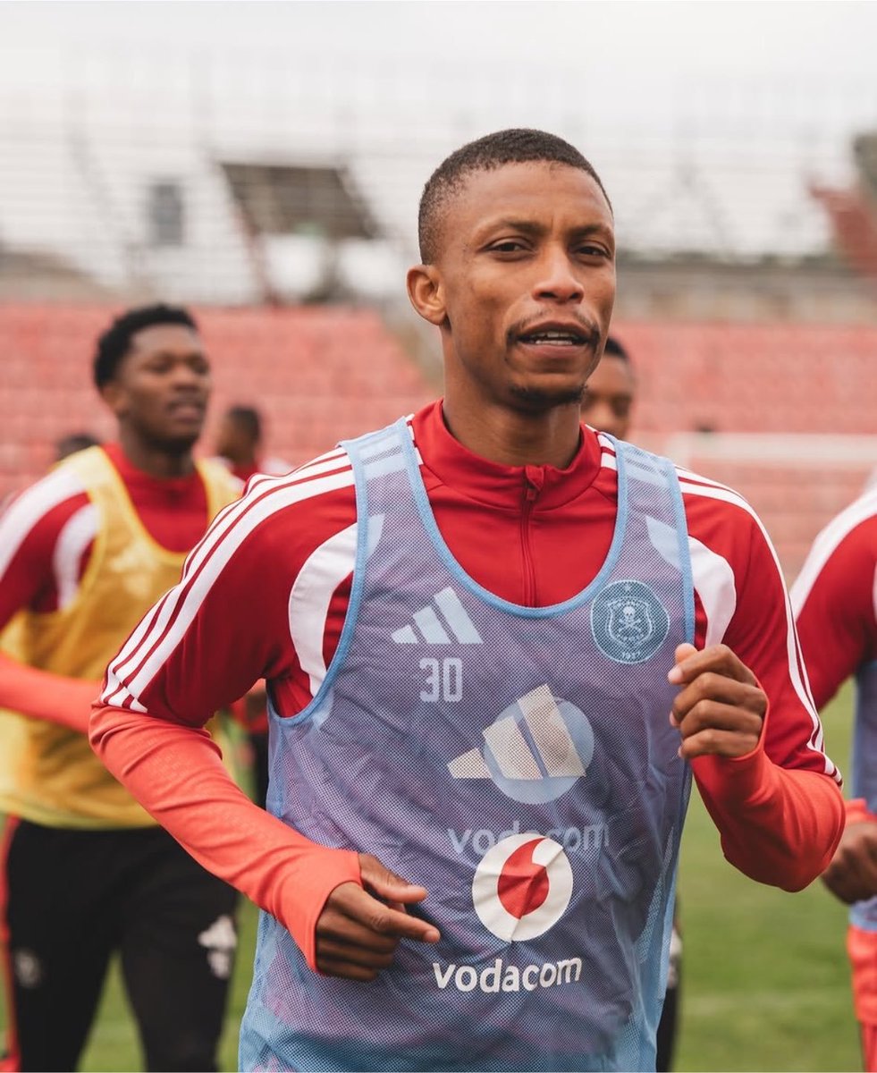 makwande_m's tweet photo. No Orlando Pirates fan will scroll down without liking this post for Sihle Nduli.

Mgqilazi is back! 💪🔥❤️ https://t.co/s4W6YIr2kX
