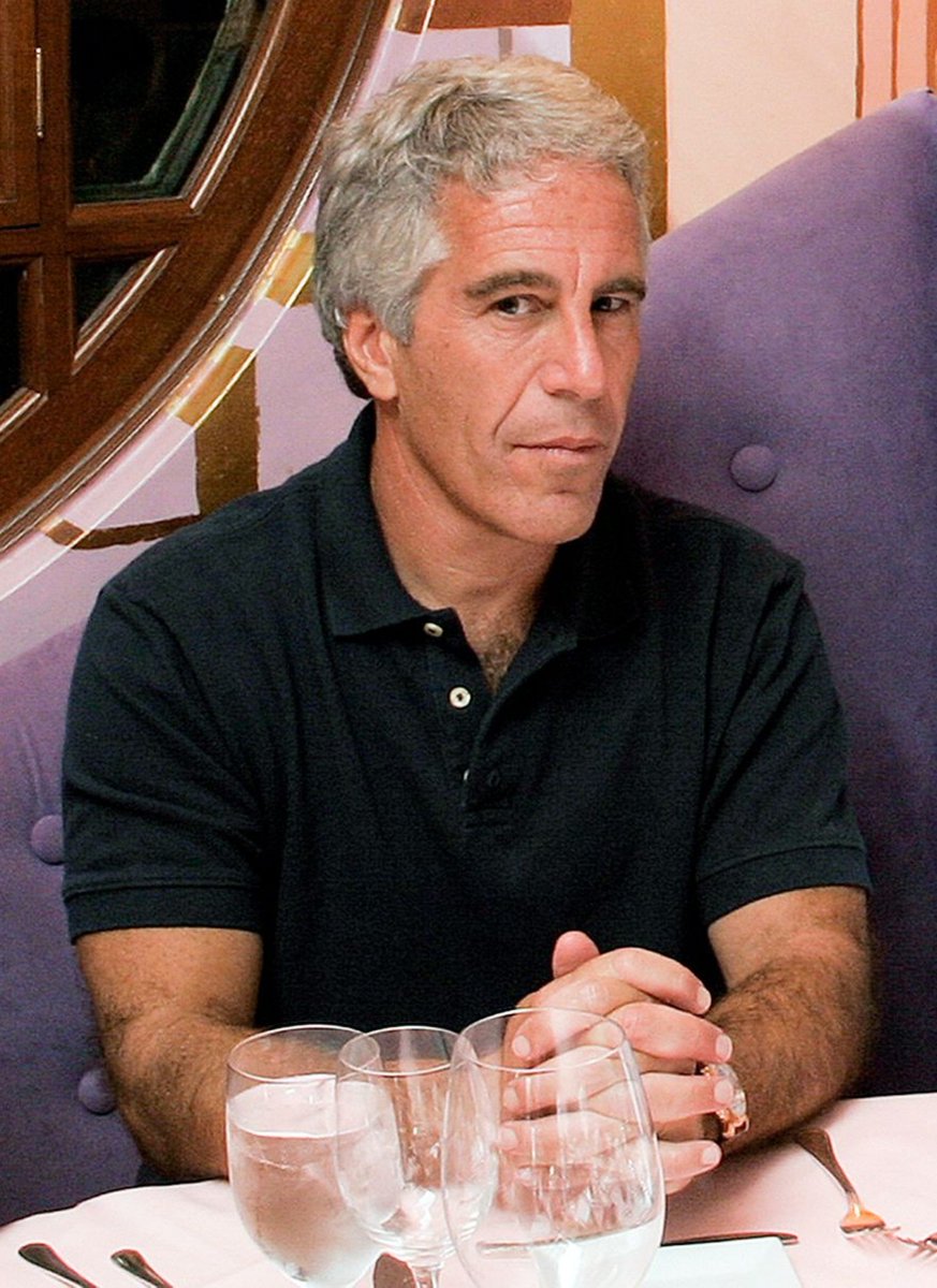 DesiKing_'s tweet photo. Jeffery Epstein is not a pedophile ~ Jeffery Epstein https://t.co/rtqkRXweDF